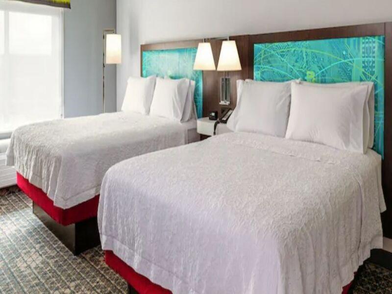 Hampton Inn & Suites Houston East Beltway 8, Tx Cloverleaf المظهر الخارجي الصورة