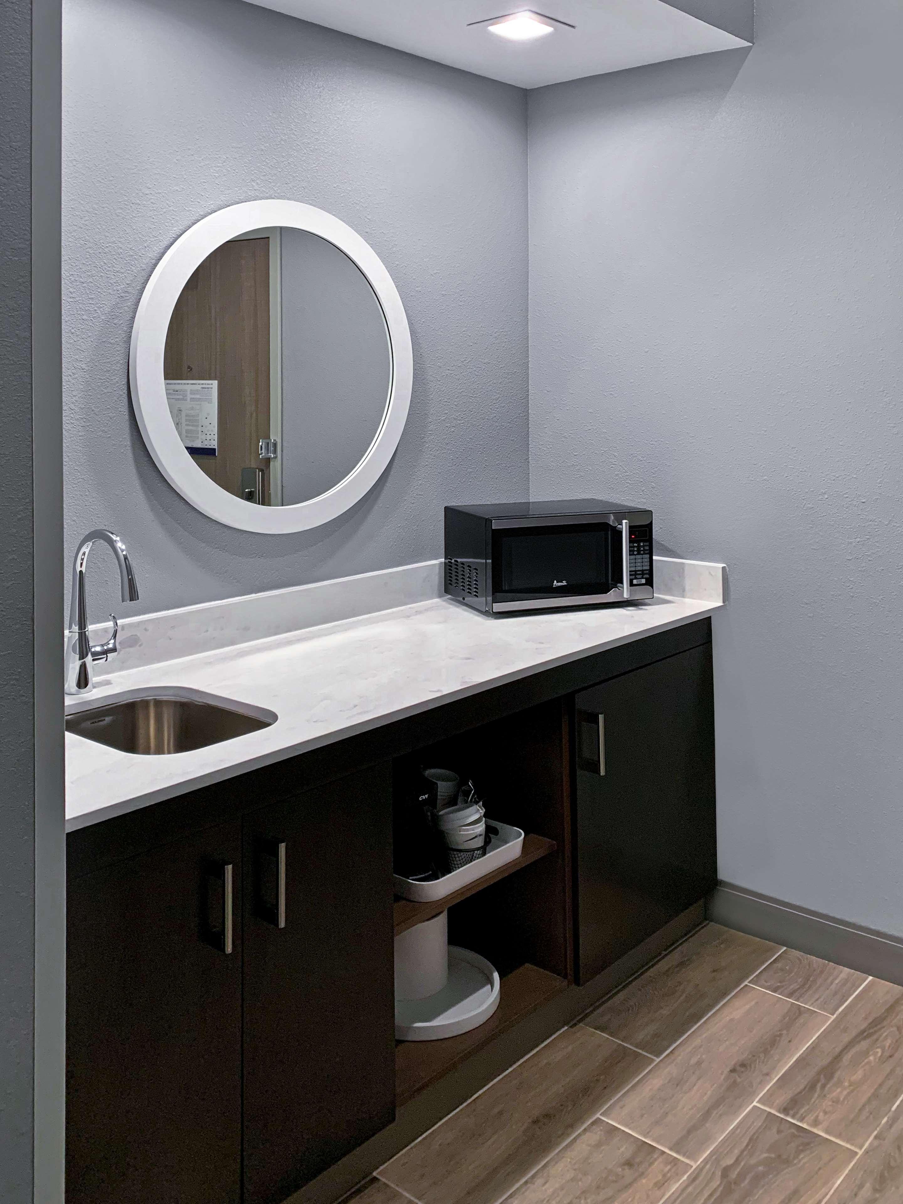 Hampton Inn & Suites Houston East Beltway 8, Tx Cloverleaf المظهر الخارجي الصورة