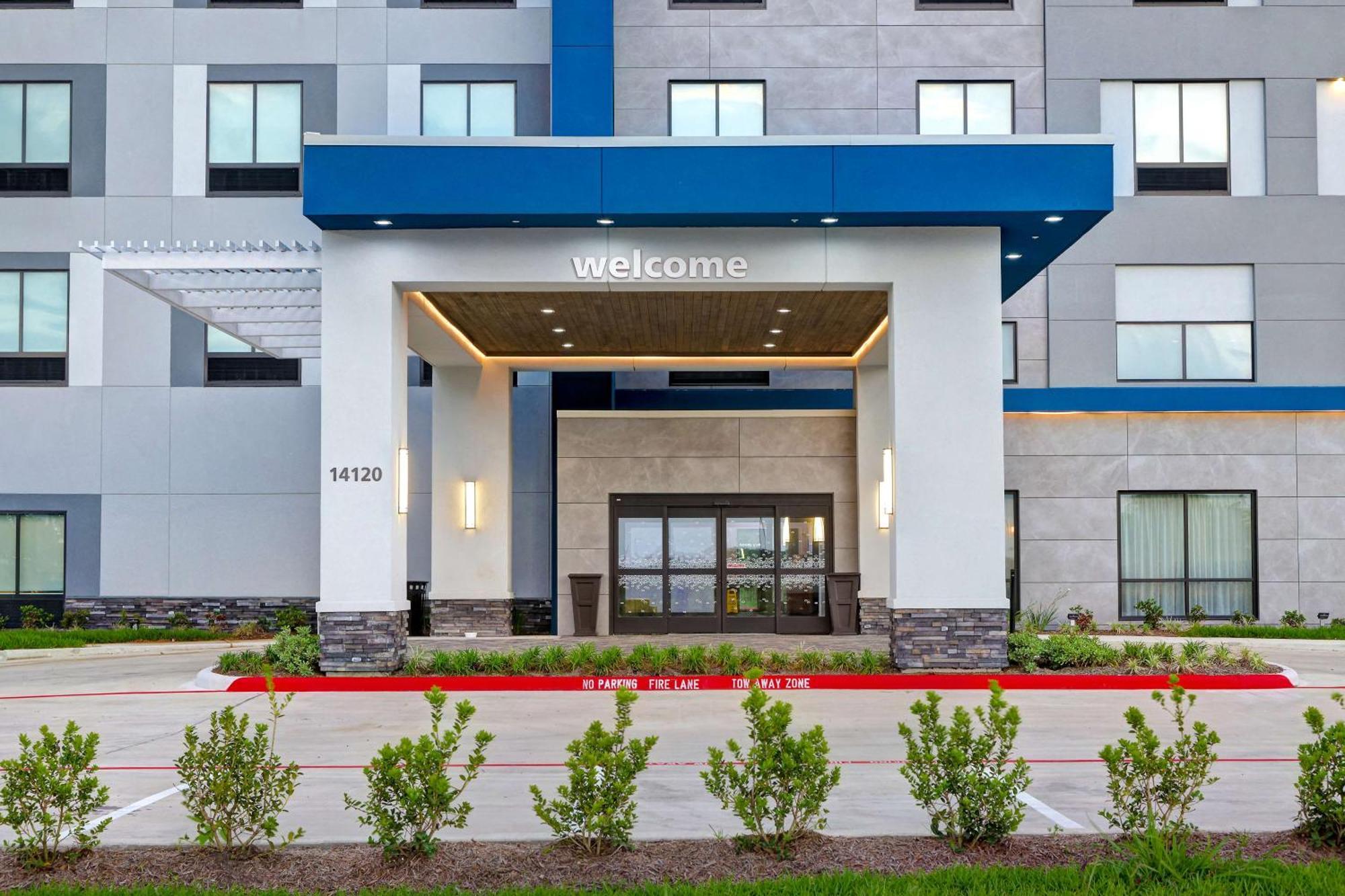 Hampton Inn & Suites Houston East Beltway 8, Tx Cloverleaf المظهر الخارجي الصورة