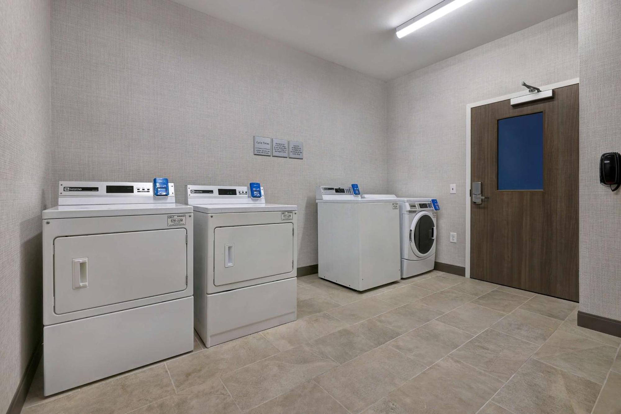Hampton Inn & Suites Houston East Beltway 8, Tx Cloverleaf المظهر الخارجي الصورة